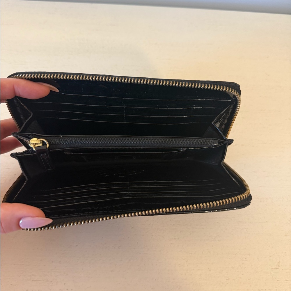Brahmin Glossy Black Embossed Wallet - Picture 4 of 4